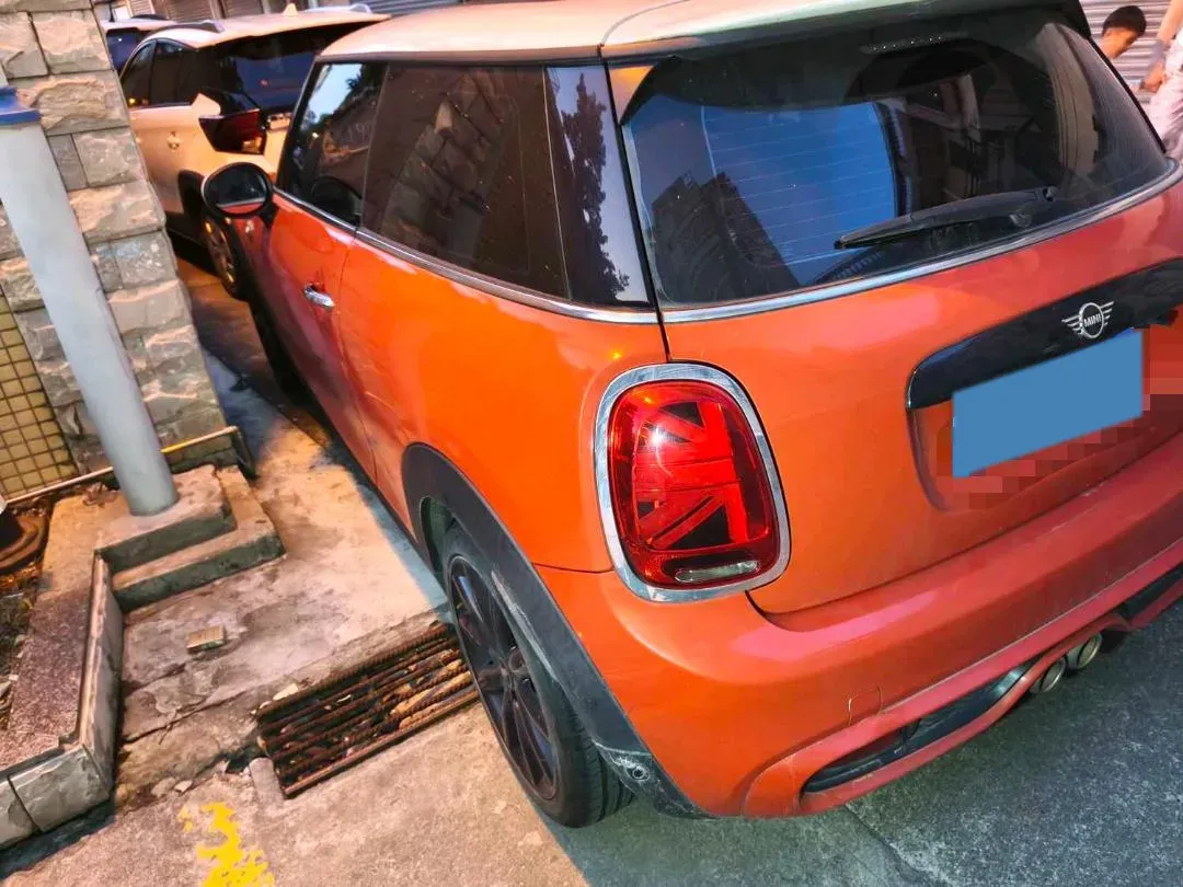 2019 MINI MINI 2.0T 192HP L4 7DCT,autocango,china used car exporter,china ev exporter,chinese used car exporter,chinese used ev exporter