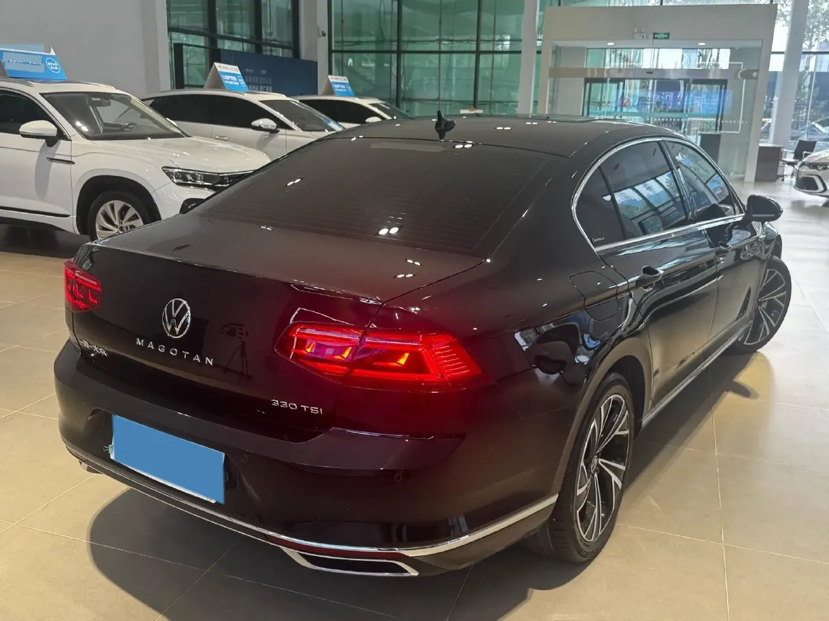 2020 Volkswagen Magotan 2.0T 186HP L4 7DCT,autocango,china used car exporter,china ev exporter,chinese used car exporter,chinese used ev exporter