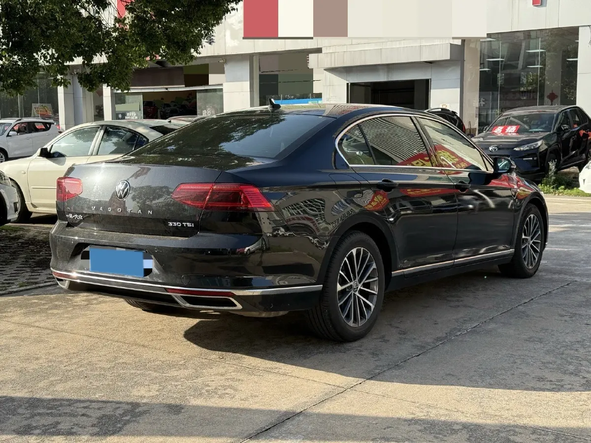2020 Volkswagen Magotan 2.0T 186HP L4 7DCT,autocango,china used car exporter,china ev exporter,chinese used car exporter,chinese used ev exporter
