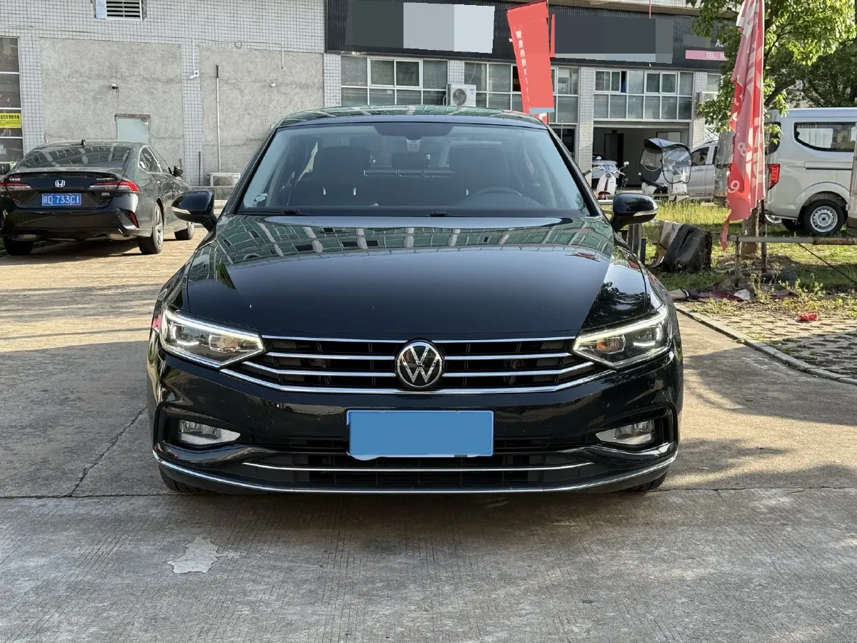 2020 Volkswagen Magotan 2.0T 186HP L4 7DCT,autocango,china used car exporter,china ev exporter,chinese used car exporter,chinese used ev exporter