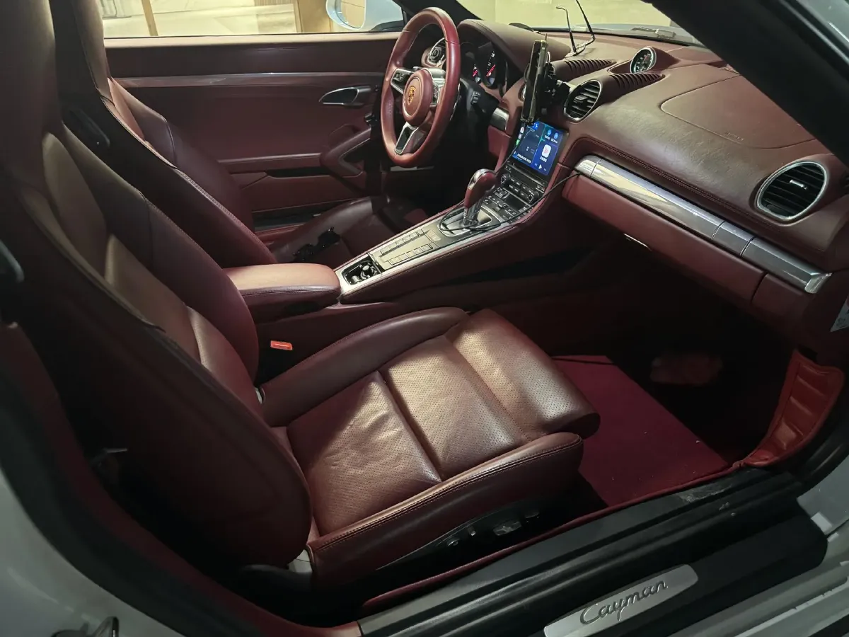 2018 Porsche 718 2.0T 250HP H4 7DCT,autocango,china used car exporter,china ev exporter,chinese used car exporter,chinese used ev exporter