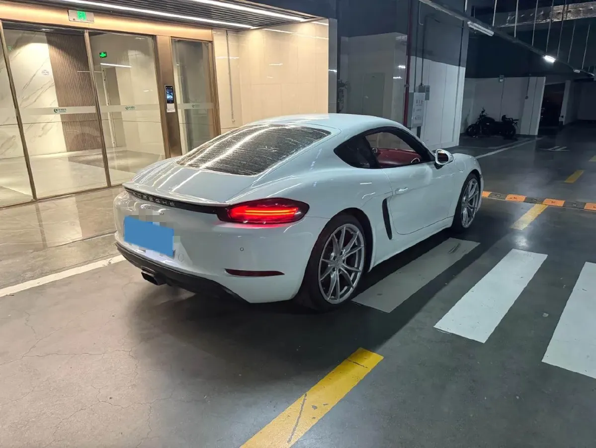 2018 Porsche 718 2.0T 250HP H4 7DCT,autocango,china used car exporter,china ev exporter,chinese used car exporter,chinese used ev exporter