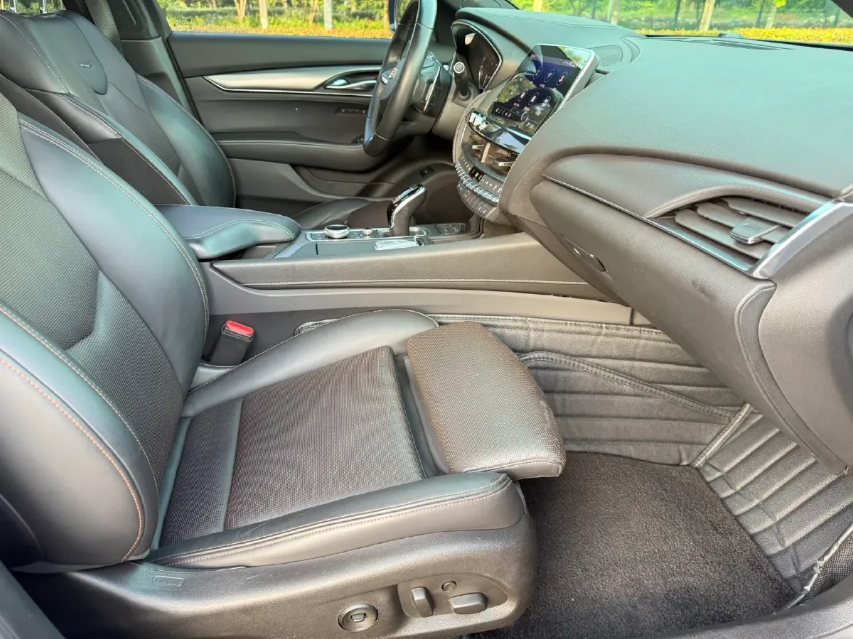 2020 Cadillac CT5 2.0T 237HP L4 10AT,autocango,china used car exporter,china ev exporter,chinese used car exporter,chinese used ev exporter