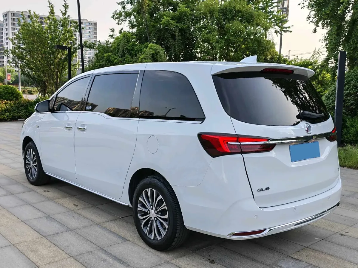 2023 Buick GL8 2.0T 237HP L4 9AT,autocango,china used car exporter,china ev exporter,chinese used car exporter,chinese used ev exporter