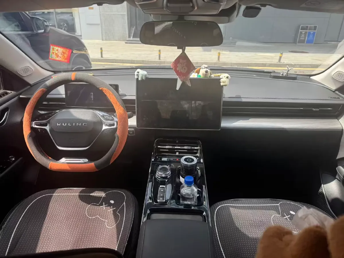 2024 WuLing XingGuang 1.5L 106HP L4 E-CVT PHEV 20.5KWH,autocango,china used car exporter,china ev exporter,chinese used car exporter,chinese used ev exporter