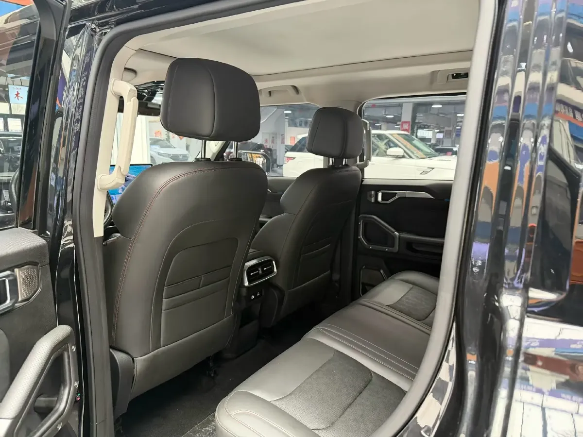 2023 Jetour Traveller 2.0T 254HP L4 7DCT,autocango,china used car exporter,china ev exporter,chinese used car exporter,chinese used ev exporter