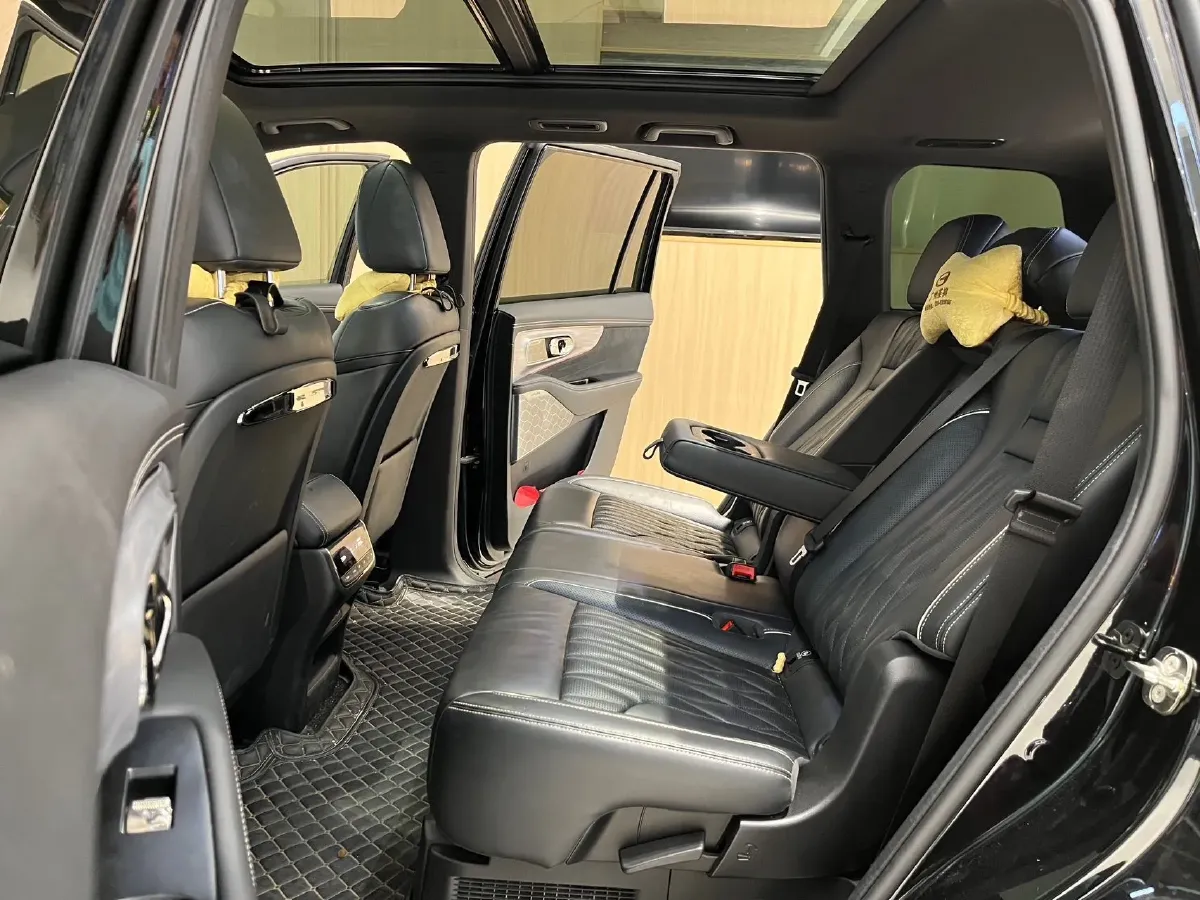 2022 GAC Trumpchi GS8 2.0T 190HP L4 E-CVT Hybrid,autocango,china used car exporter,china ev exporter,chinese used car exporter,chinese used ev exporter