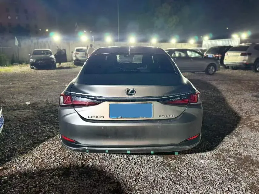 2020 Lexus ES 2.0L 173HP L4 CVT,autocango,china used car exporter,china ev exporter,chinese used car exporter,chinese used ev exporter