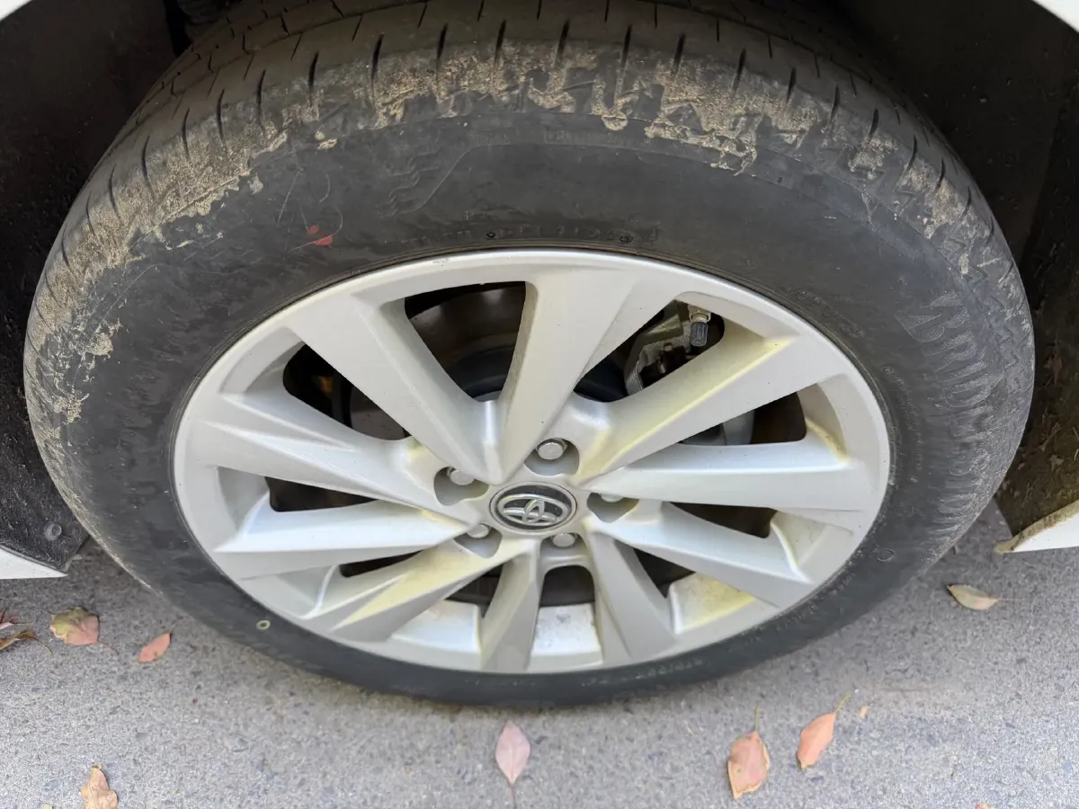 2023 Toyota Camry 2.0L 177HP L4 CVT,autocango,china used car exporter,china ev exporter,chinese used car exporter,chinese used ev exporter