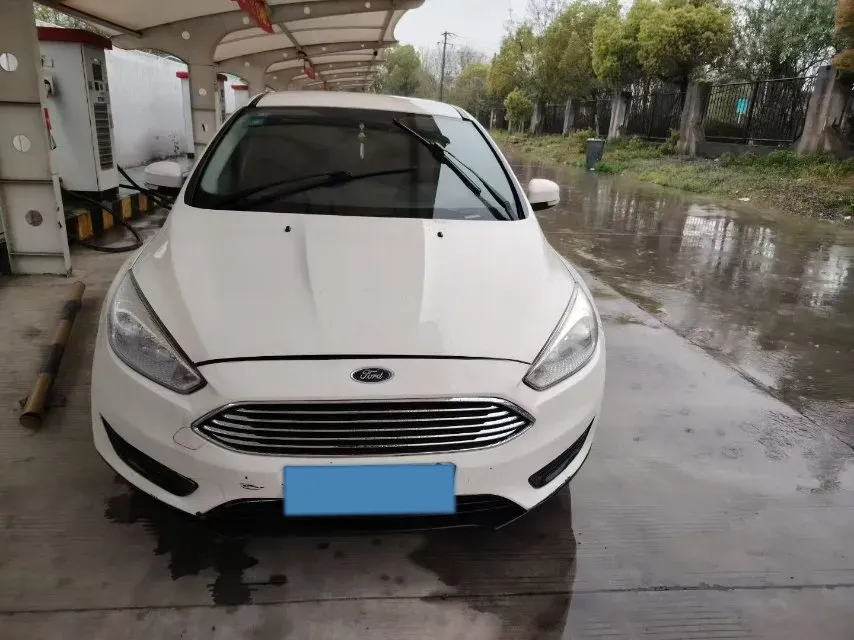 2017 Ford Focus 1.6L 125HP L4 6DCT,autocango,china used car exporter,china ev exporter,chinese used car exporter,chinese used ev exporter