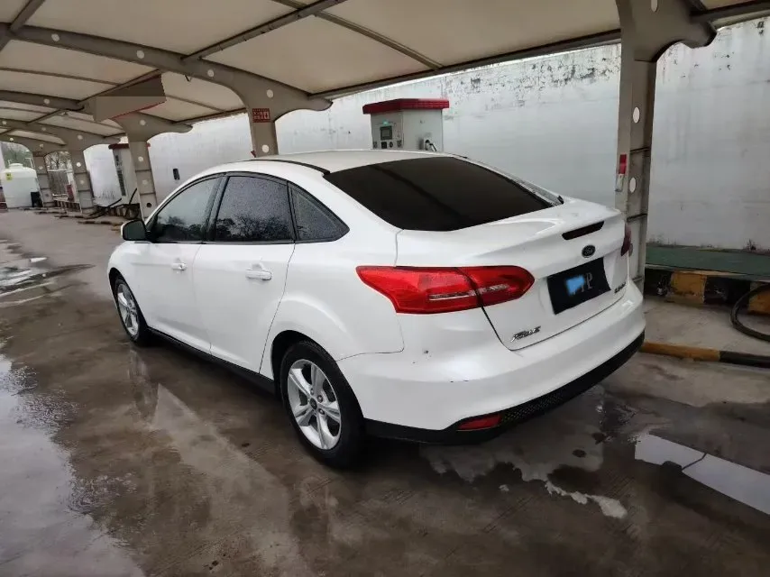 2017 Ford Focus 1.6L 125HP L4 6DCT,autocango,china used car exporter,china ev exporter,chinese used car exporter,chinese used ev exporter