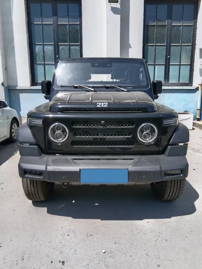 2025 212 212 T01 2.0T 252HP L4 8AT,autocango,china used car exporter,china ev exporter,chinese used car exporter,chinese used ev exporter