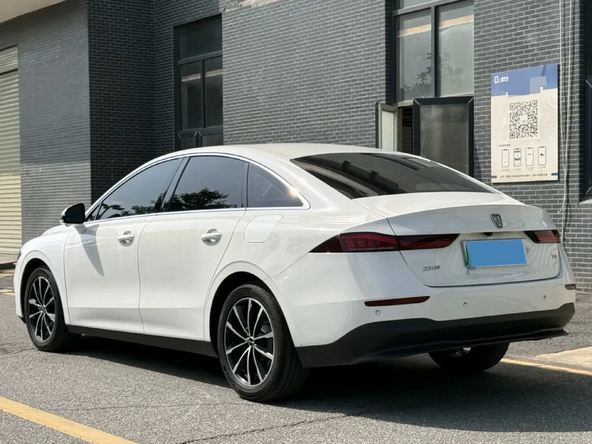 2025 Roewe D7 1.5L 112HP L4 1DHT PHEV 19.7KWH,autocango,china used car exporter,china ev exporter,chinese used car exporter,chinese used ev exporter