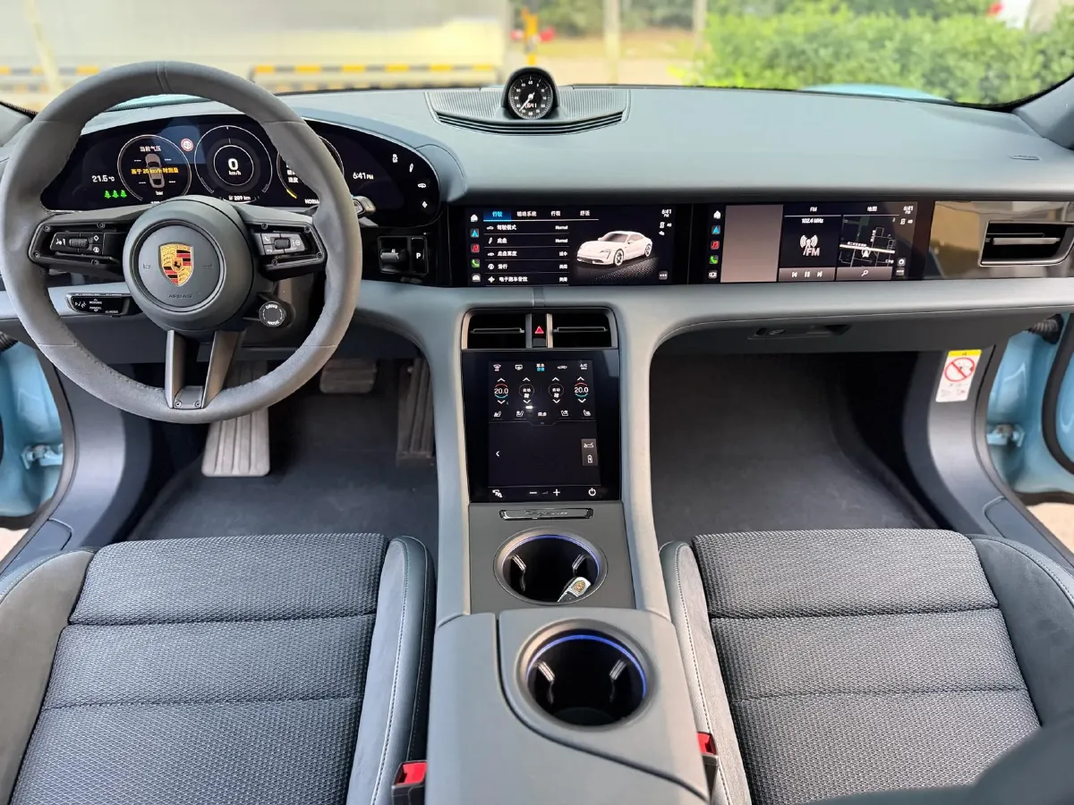 2022 Porsche Taycan 2AT BEV 79.2KWH,autocango,china used car exporter,china ev exporter,chinese used car exporter,chinese used ev exporter