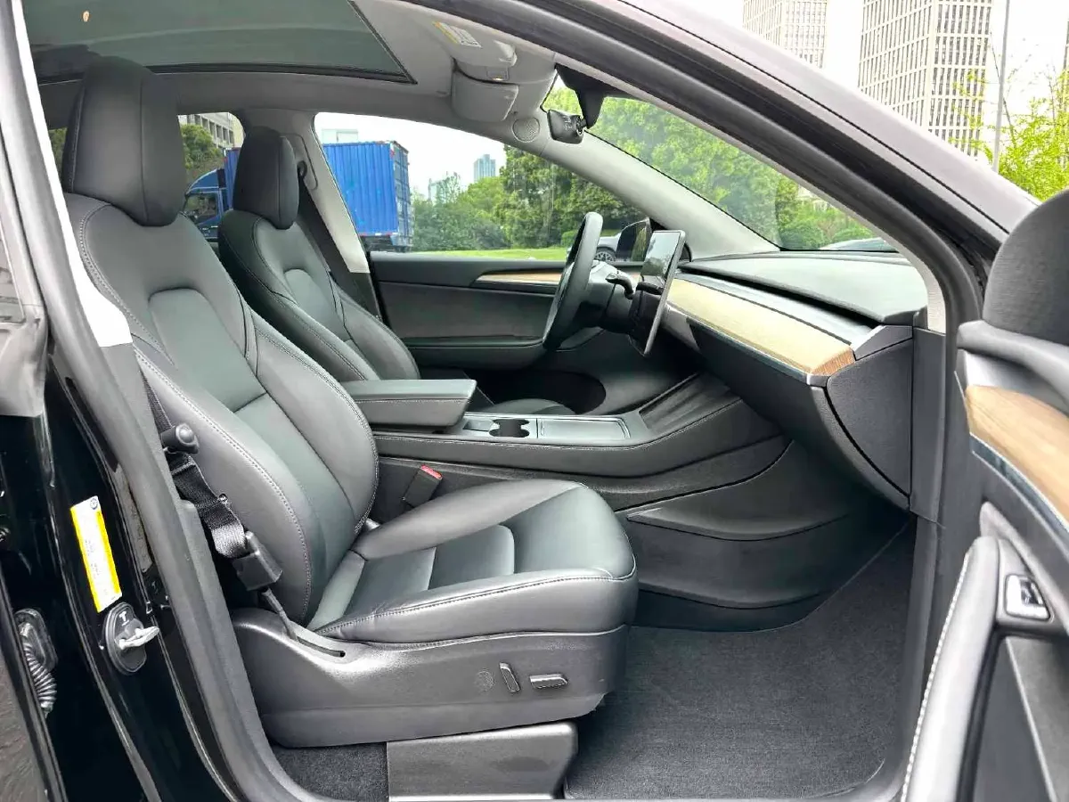 2022 BMW 3 Series 2.0T 184HP L4 8AT,autocango,china used car exporter,china ev exporter,chinese used car exporter,chinese used ev exporter