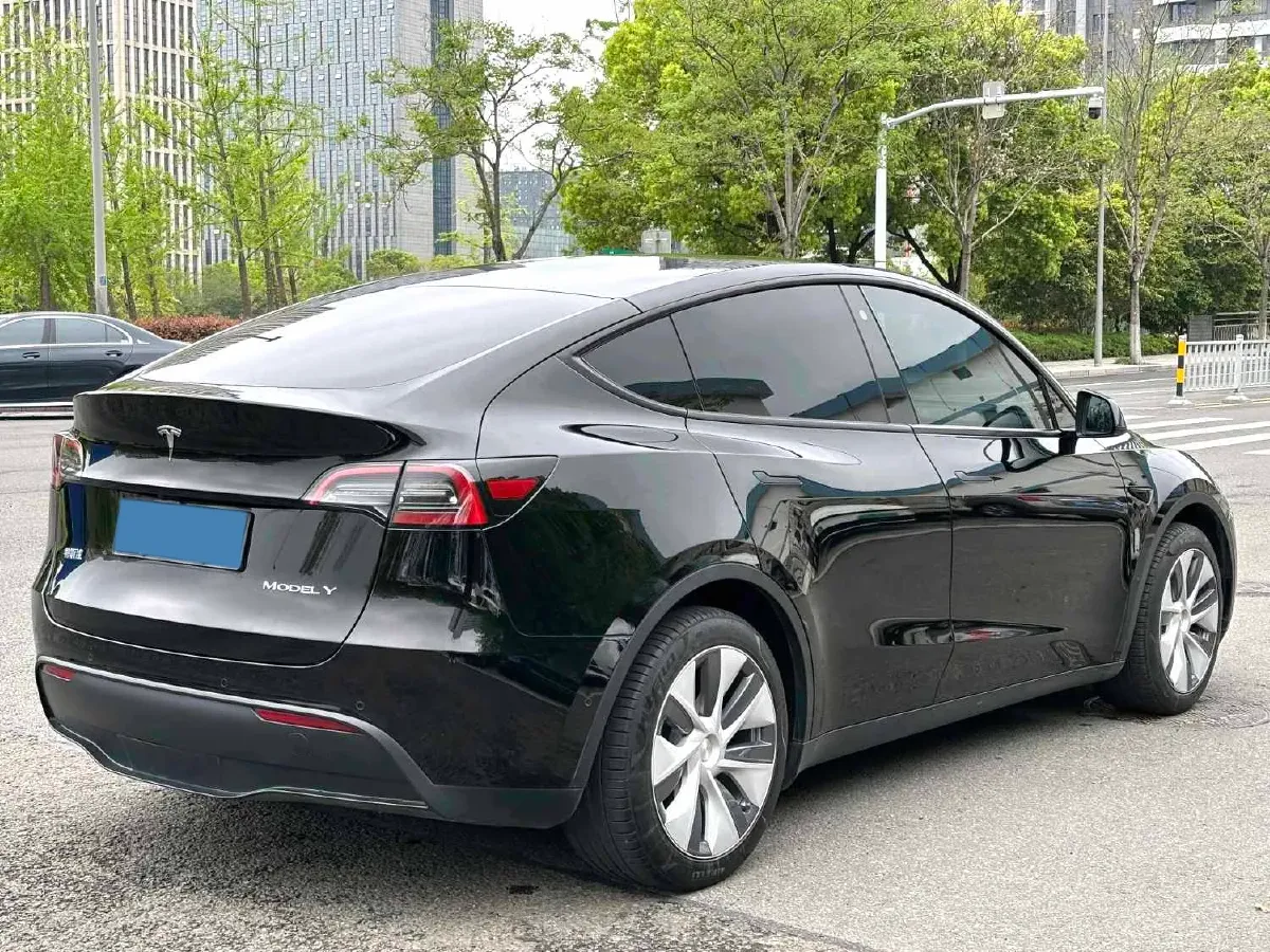 2022 BMW 3 Series 2.0T 184HP L4 8AT,autocango,china used car exporter,china ev exporter,chinese used car exporter,chinese used ev exporter