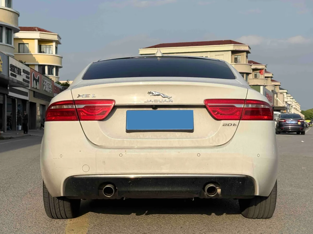 2019 Land Rover Discovery Sport 2.0T 200HP L4 9AT,autocango,china used car exporter,china ev exporter,chinese used car exporter,chinese used ev exporter