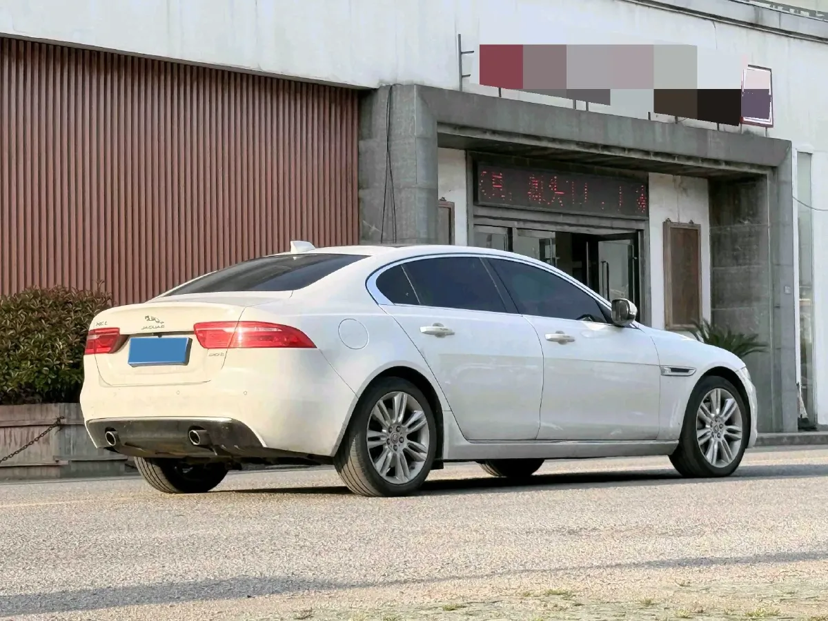 2019 Land Rover Discovery Sport 2.0T 200HP L4 9AT,autocango,china used car exporter,china ev exporter,chinese used car exporter,chinese used ev exporter