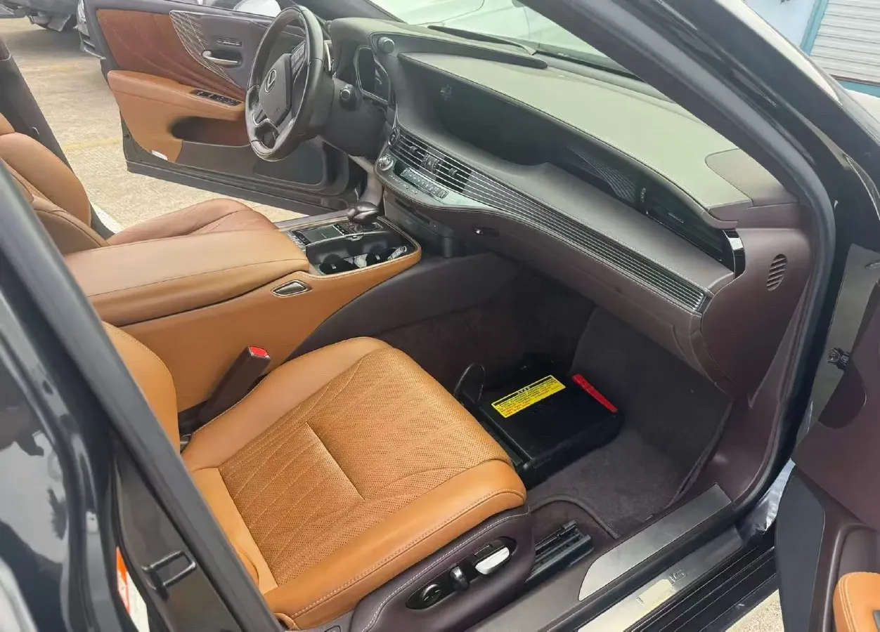 2018 Lexus LS 3.5L 299HP V6 E-CVT Hybrid,autocango,china used car exporter,china ev exporter,chinese used car exporter,chinese used ev exporter