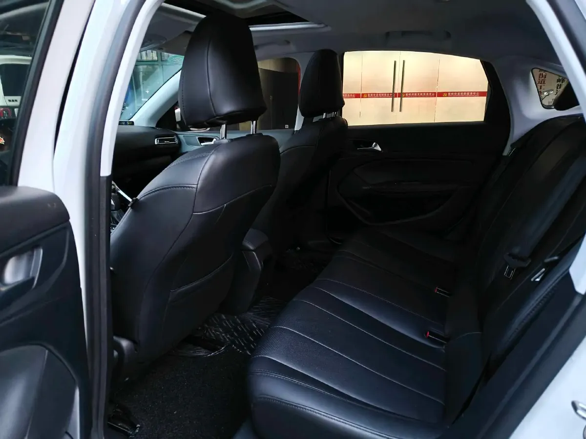 2018 Peugeot 308 1.6L 117HP L4 6AT,autocango,china used car exporter,china ev exporter,chinese used car exporter,chinese used ev exporter