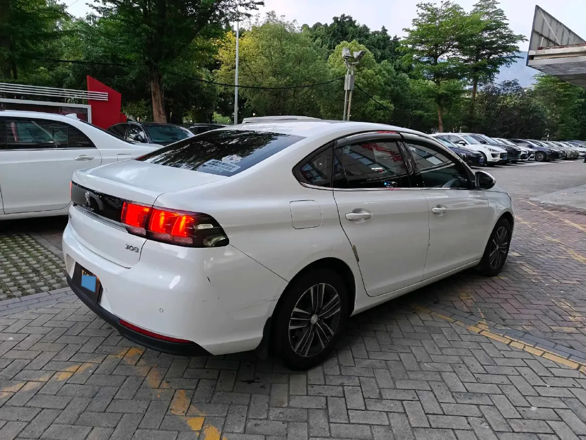 2018 Peugeot 308 1.6L 117HP L4 6AT,autocango,china used car exporter,china ev exporter,chinese used car exporter,chinese used ev exporter