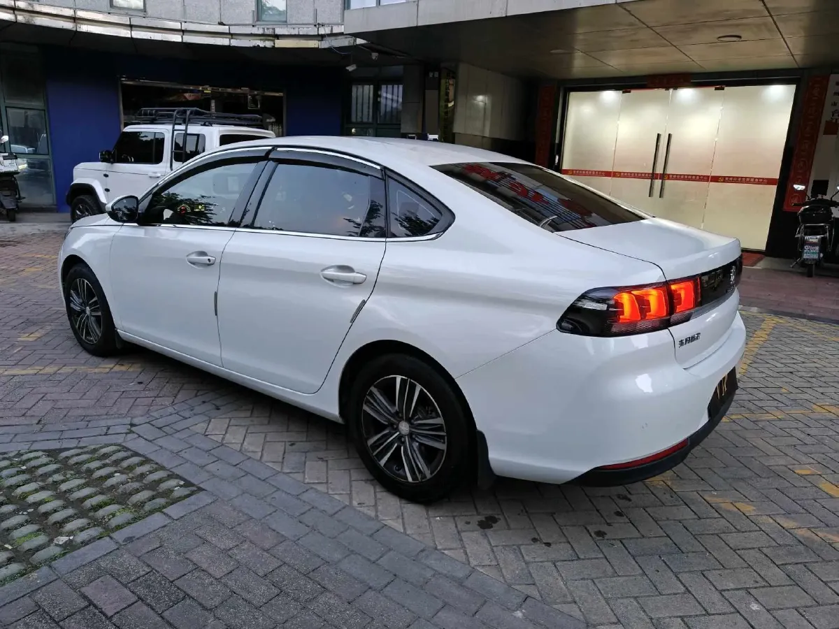 2018 Peugeot 308 1.6L 117HP L4 6AT,autocango,china used car exporter,china ev exporter,chinese used car exporter,chinese used ev exporter