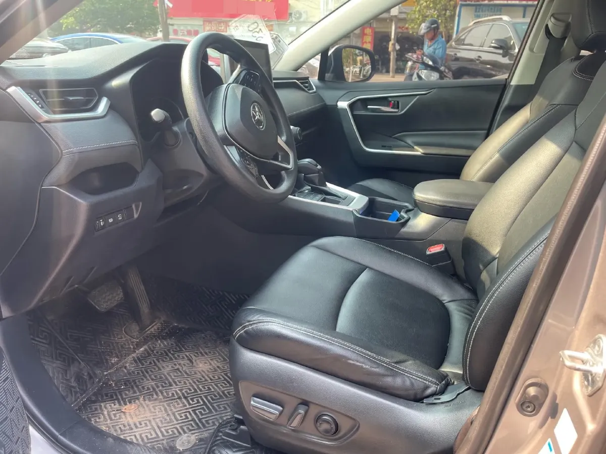 2021 Toyota RAV4 2.0L 171HP L4 CVT,autocango,china used car exporter,china ev exporter,chinese used car exporter,chinese used ev exporter