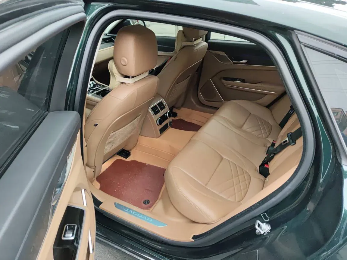 2023 Jaguar XFL 2.0T 250HP L4 8AT,autocango,china used car exporter,china ev exporter,chinese used car exporter,chinese used ev exporter