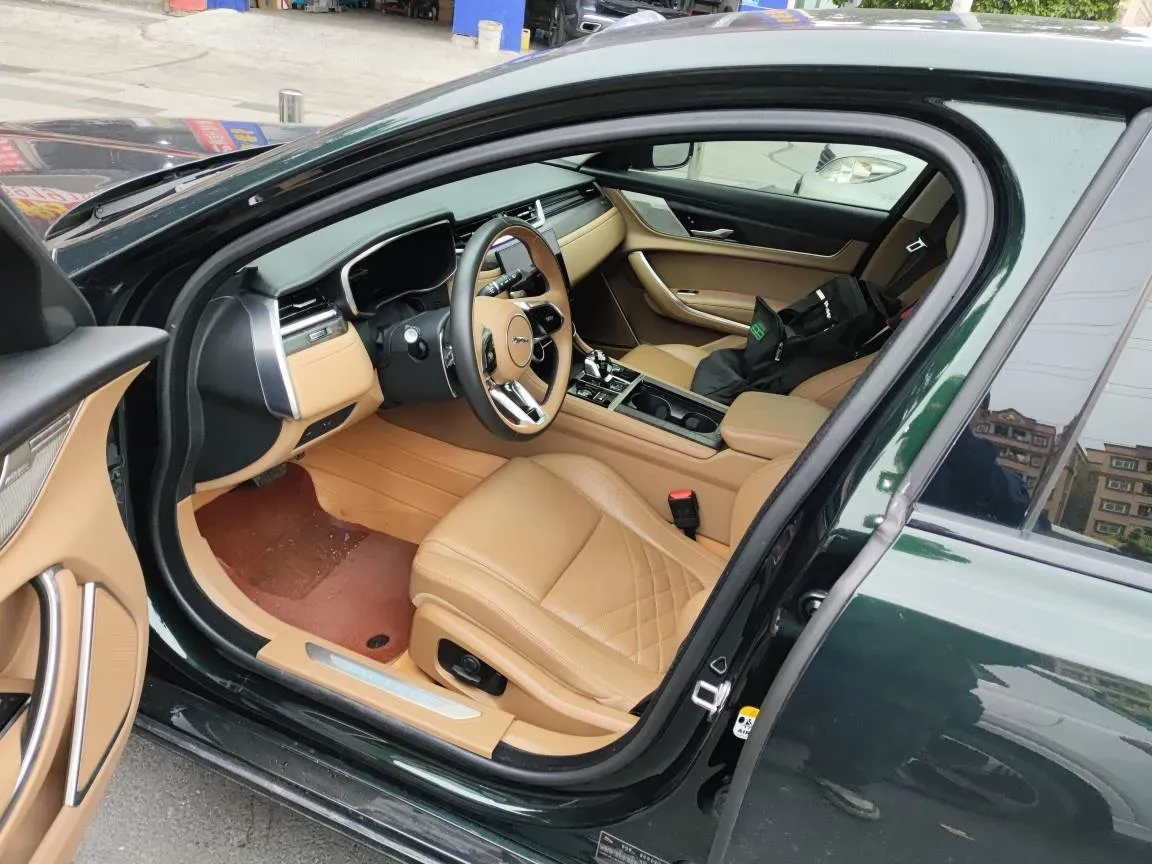 2023 Jaguar XFL 2.0T 250HP L4 8AT,autocango,china used car exporter,china ev exporter,chinese used car exporter,chinese used ev exporter