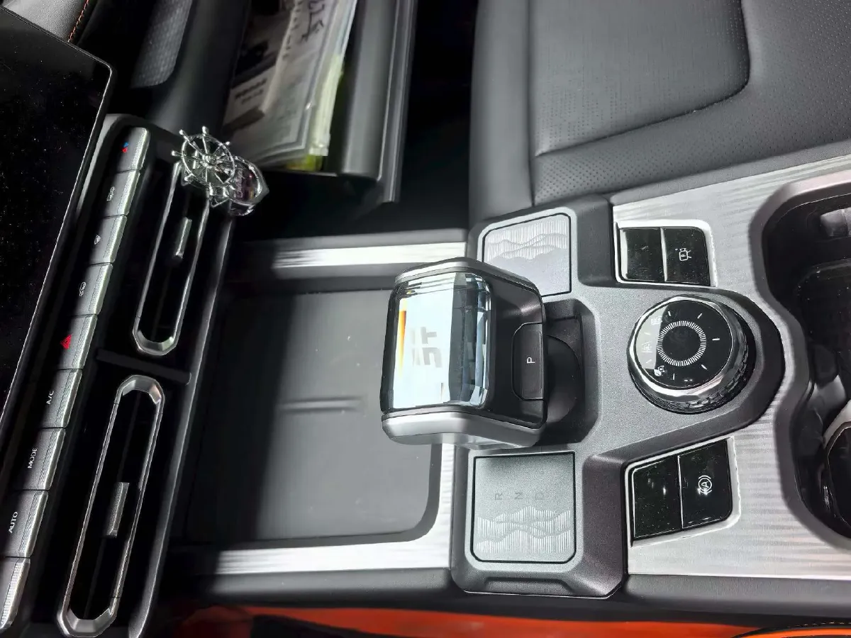 2025 Jetour Traveller 1.5T 184HP L4 7DCT,autocango,china used car exporter,china ev exporter,chinese used car exporter,chinese used ev exporter