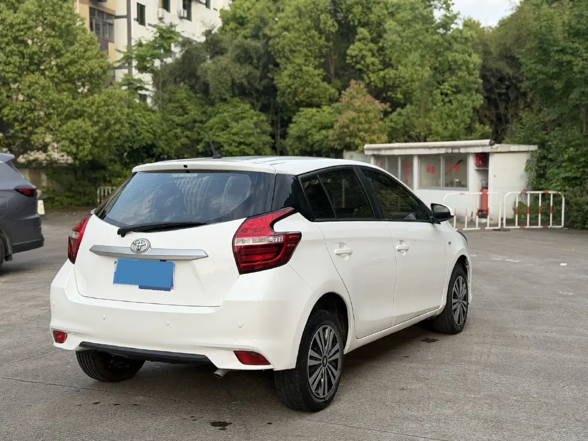 2017 Toyota Yaris L 1.5L 107HP L4 CVT,autocango,china used car exporter,china ev exporter,chinese used car exporter,chinese used ev exporter