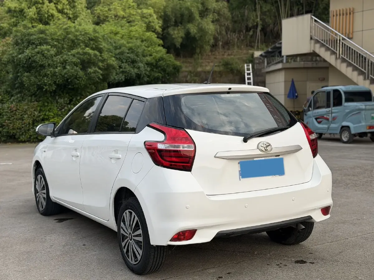 2017 Toyota Yaris L 1.5L 107HP L4 CVT,autocango,china used car exporter,china ev exporter,chinese used car exporter,chinese used ev exporter