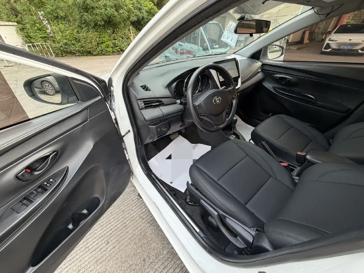 2017 Toyota Yaris L 1.5L 107HP L4 CVT,autocango,china used car exporter,china ev exporter,chinese used car exporter,chinese used ev exporter