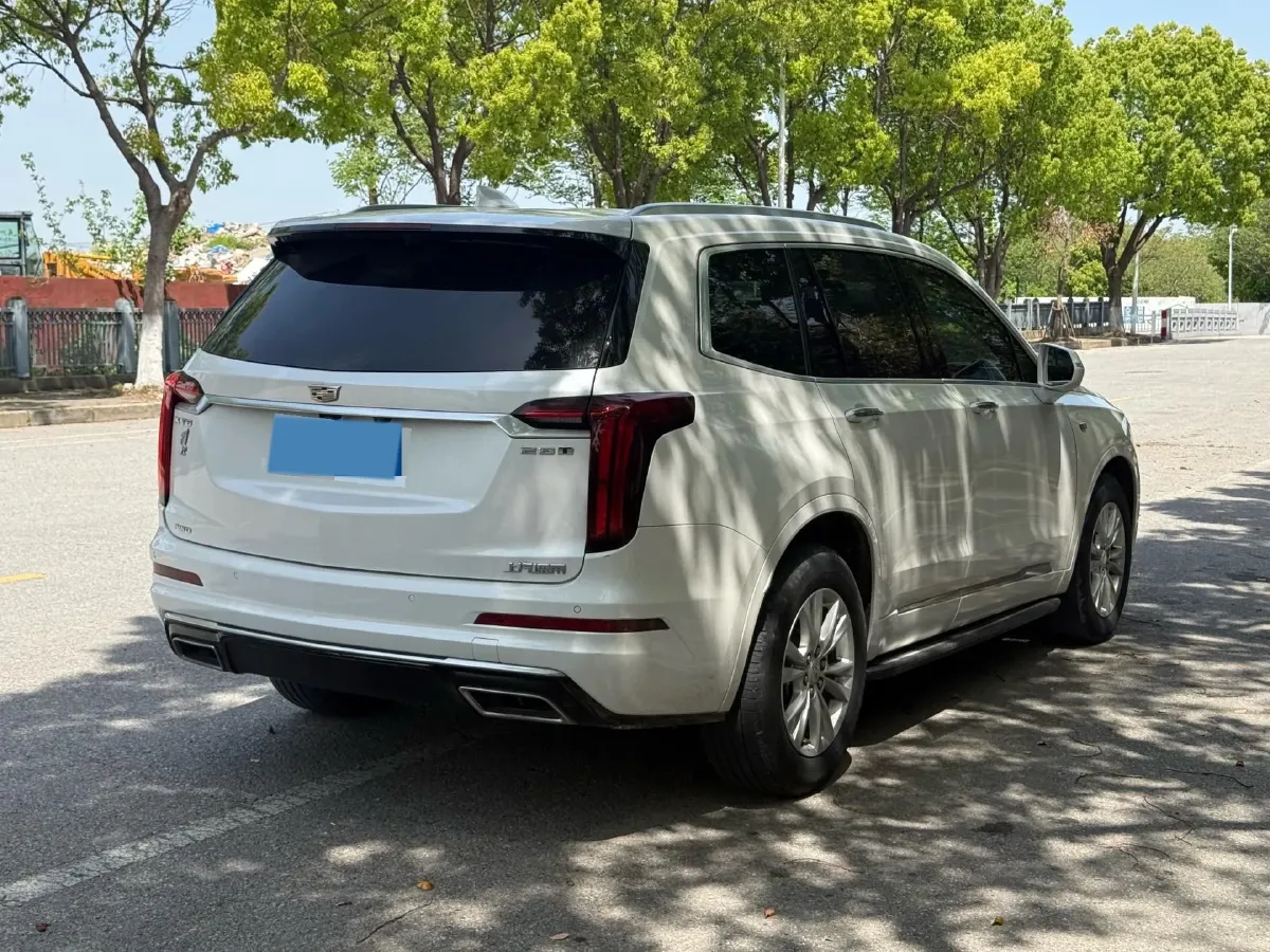 2021 Cadillac XT6 2.0T 237HP L4 9AT,autocango,china used car exporter,china ev exporter,chinese used car exporter,chinese used ev exporter