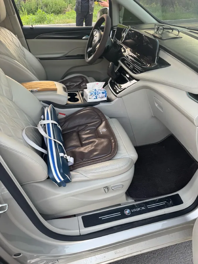 2021 Buick GL8 2.0T 237HP L4 9AT,autocango,china used car exporter,china ev exporter,chinese used car exporter,chinese used ev exporter