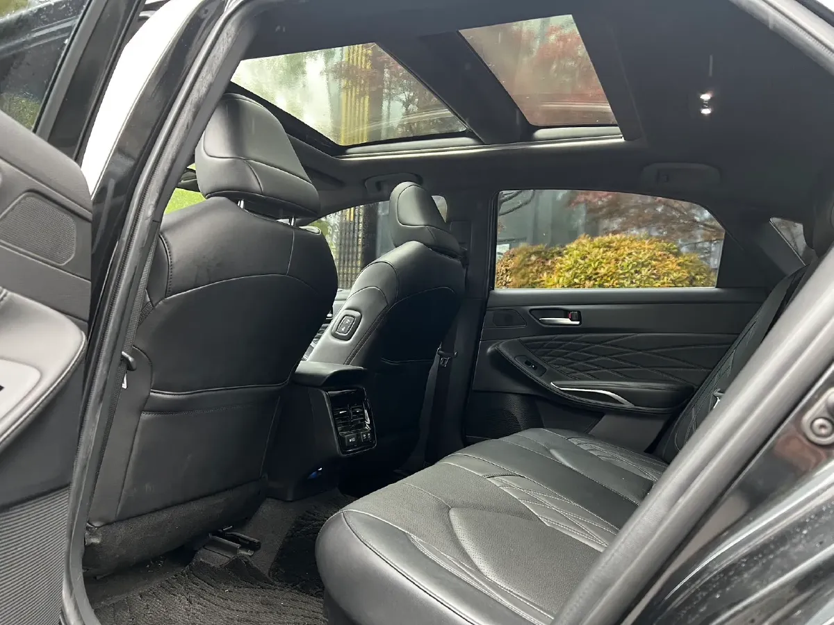 2019 Toyota Avalon 2.5L 178HP L4 E-CVT Hybrid,autocango,china used car exporter,china ev exporter,chinese used car exporter,chinese used ev exporter