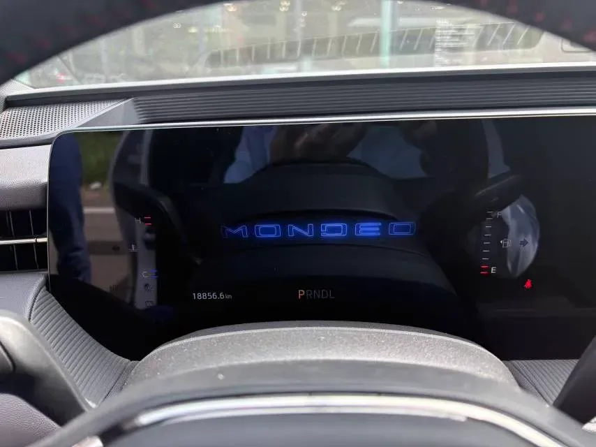 2023 Ford Mondeo 1.5T 190HP L4 8AT,autocango,china used car exporter,china ev exporter,chinese used car exporter,chinese used ev exporter