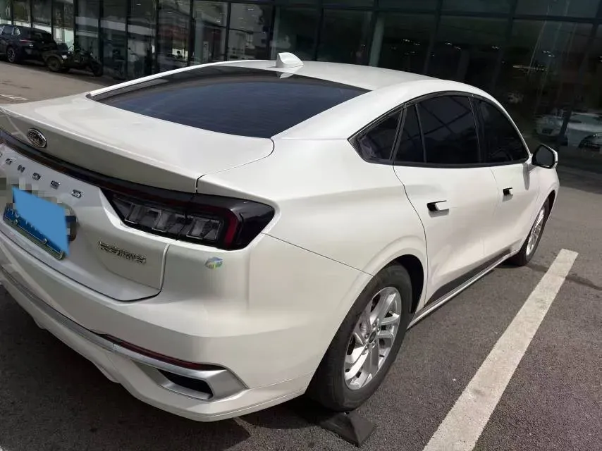 2023 Ford Mondeo 1.5T 190HP L4 8AT,autocango,china used car exporter,china ev exporter,chinese used car exporter,chinese used ev exporter