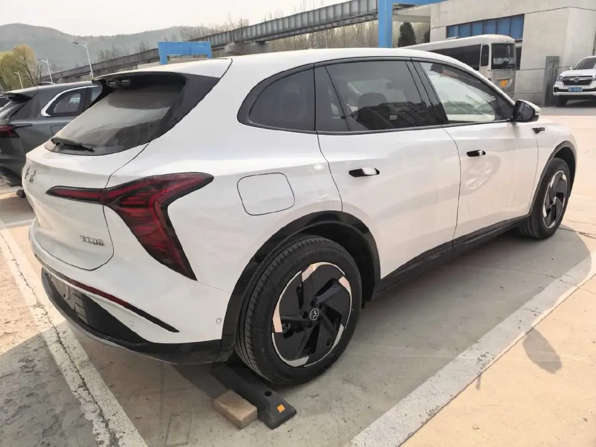 2025 HongQi TianGong 06 BEV,autocango,china used car exporter,china ev exporter,chinese used car exporter,chinese used ev exporter