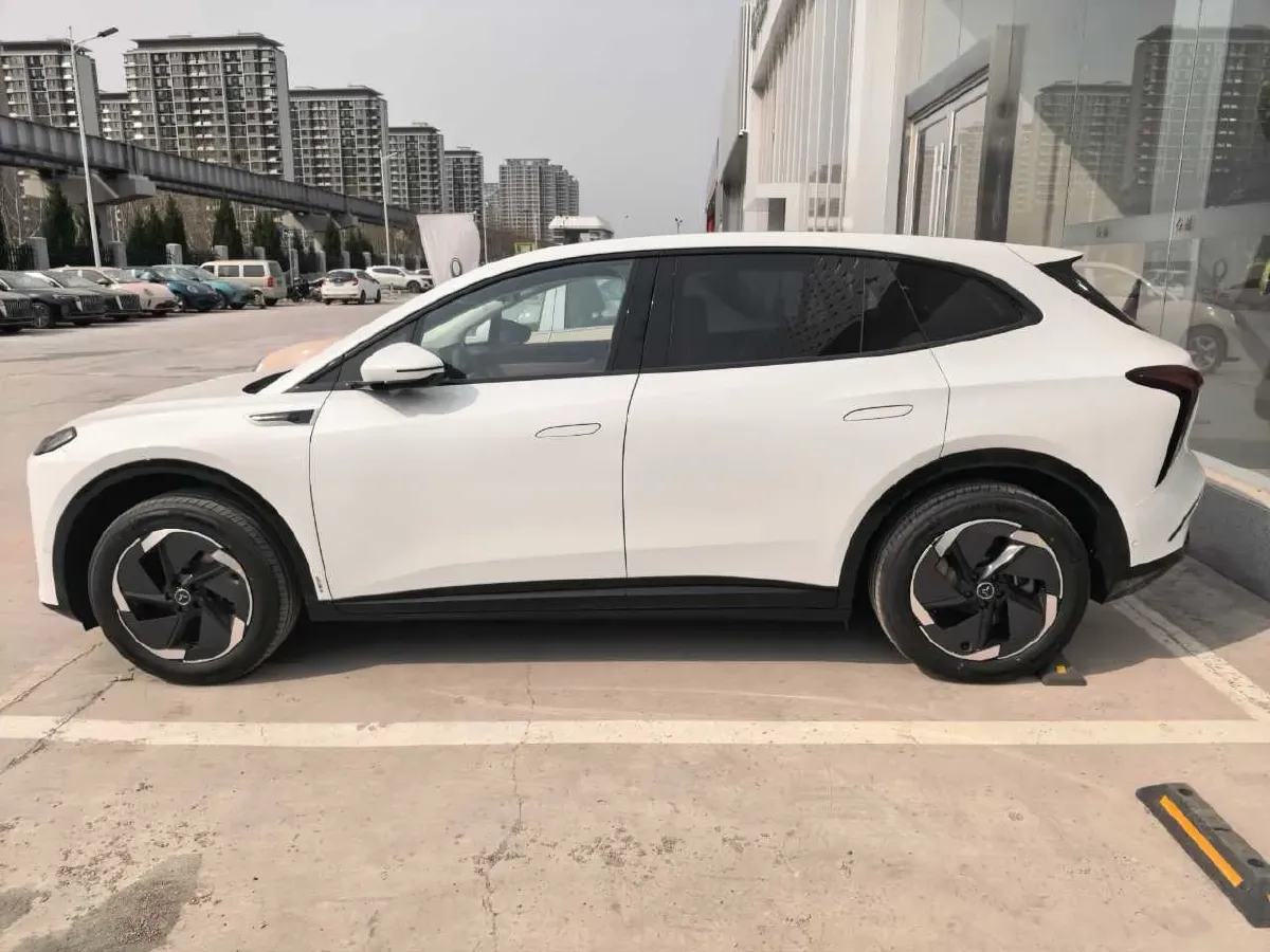 2025 HongQi TianGong 06 BEV,autocango,china used car exporter,china ev exporter,chinese used car exporter,chinese used ev exporter
