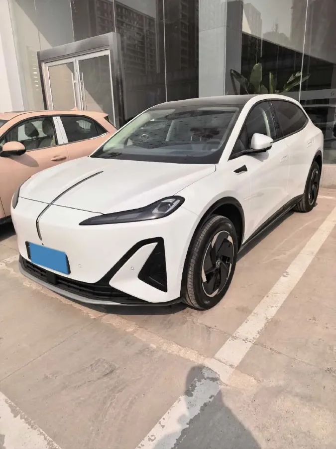 2025 HongQi TianGong 06 BEV,autocango,china used car exporter,china ev exporter,chinese used car exporter,chinese used ev exporter