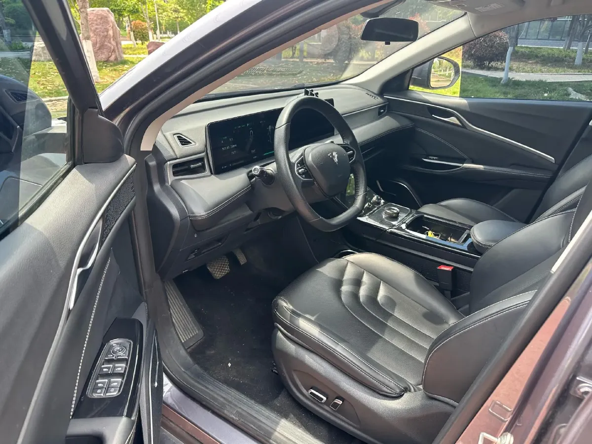 2022 Venucia Grand V 1.5T 190HP L4 7DCT,autocango,china used car exporter,china ev exporter,chinese used car exporter,chinese used ev exporter