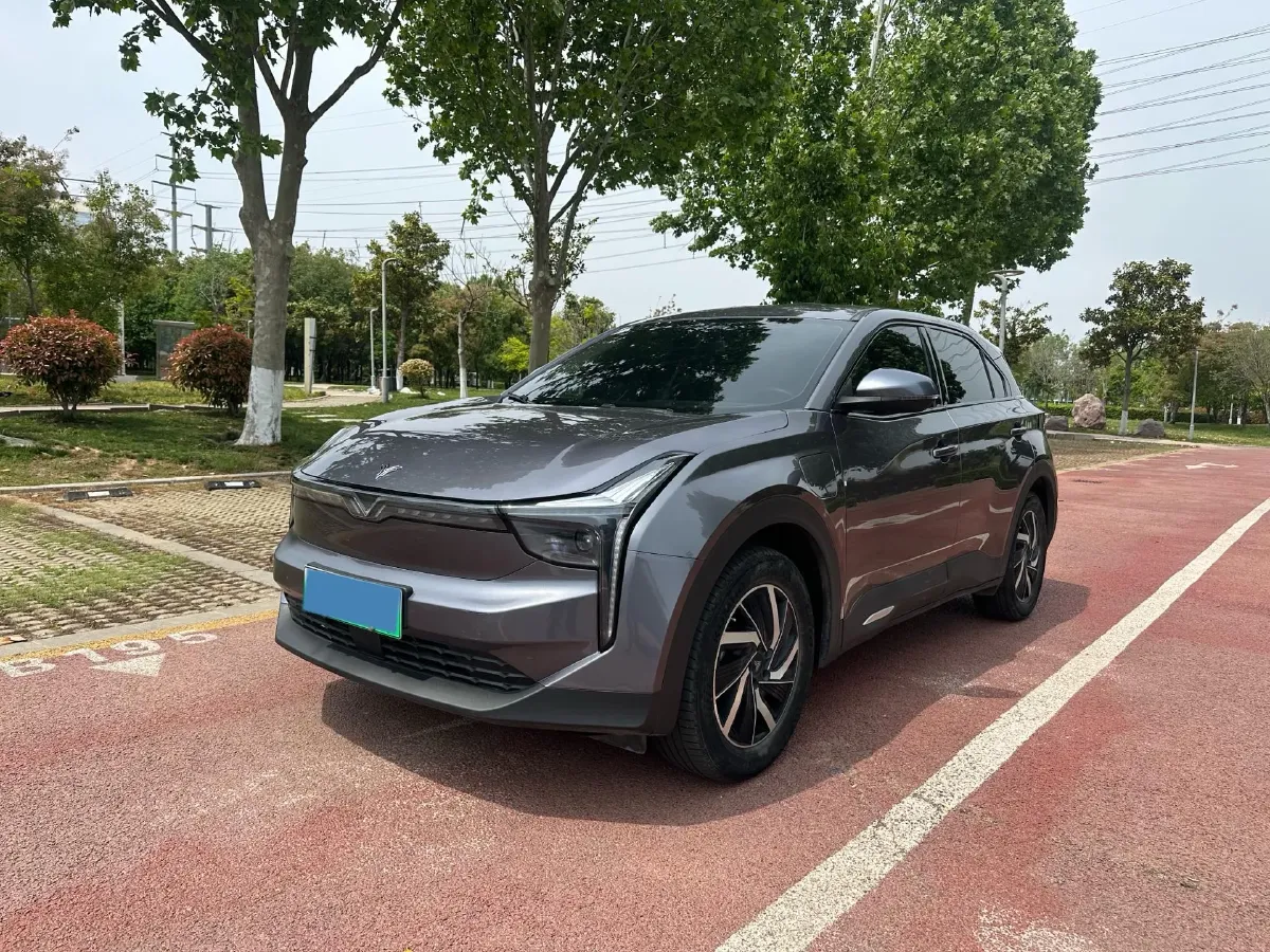 2022 Venucia Grand V 1.5T 190HP L4 7DCT,autocango,china used car exporter,china ev exporter,chinese used car exporter,chinese used ev exporter