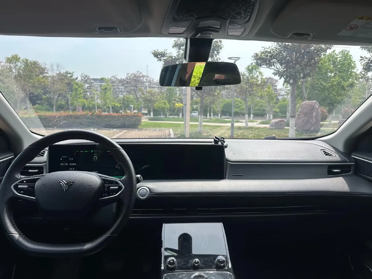 2022 Venucia Grand V 1.5T 190HP L4 7DCT,autocango,china used car exporter,china ev exporter,chinese used car exporter,chinese used ev exporter