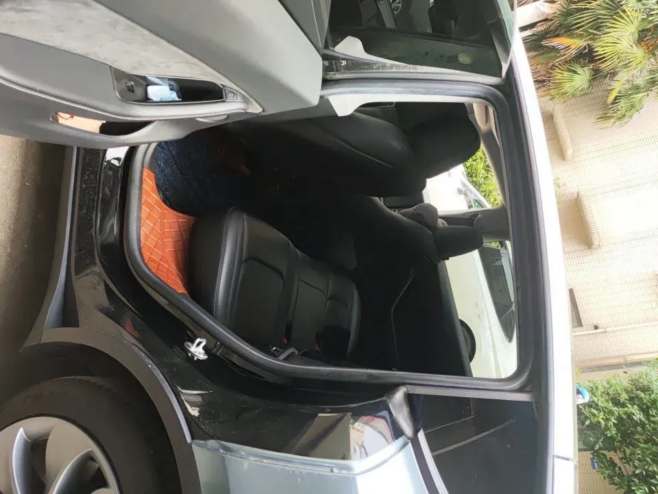 2022 Tesla Model Y BEV 60KWH,autocango,china used car exporter,china ev exporter,chinese used car exporter,chinese used ev exporter