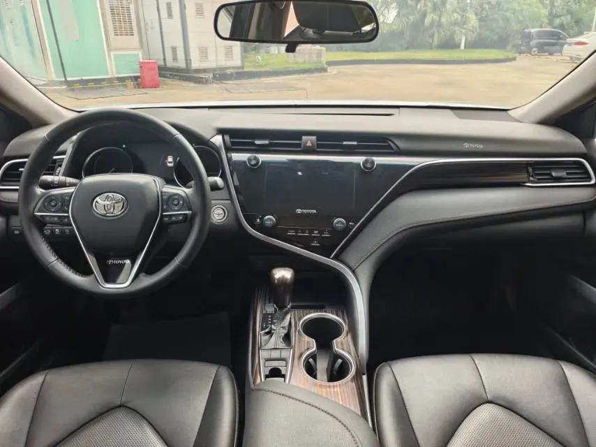 2019 Toyota Camry 2.5L 209HP L4 8AT,autocango,china used car exporter,china ev exporter,chinese used car exporter,chinese used ev exporter