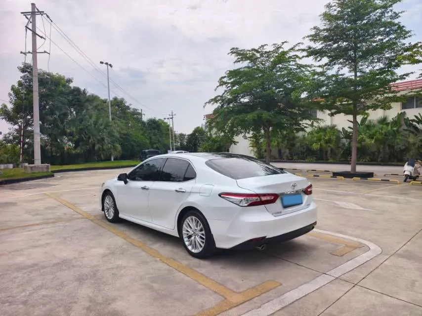 2019 Toyota Camry 2.5L 209HP L4 8AT,autocango,china used car exporter,china ev exporter,chinese used car exporter,chinese used ev exporter