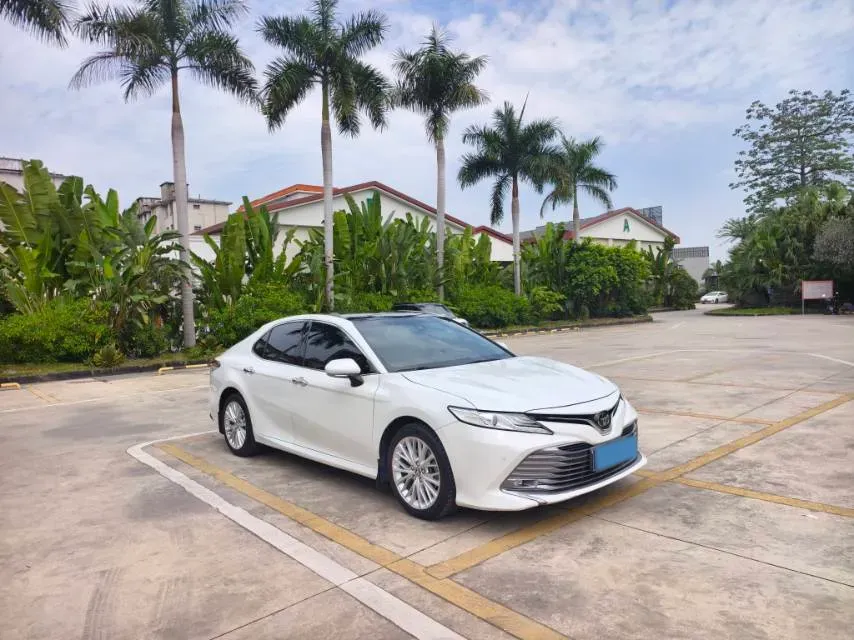 2019 Toyota Camry 2.5L 209HP L4 8AT,autocango,china used car exporter,china ev exporter,chinese used car exporter,chinese used ev exporter