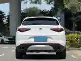 2017 Alfa Romeo Stelvio 2.0T 280HP L4 8AT