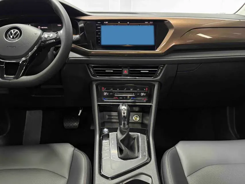 2022 MAXUS XinTu V90 2.0T 150HP L4 6AT,autocango,china used car exporter,china ev exporter,chinese used car exporter,chinese used ev exporter